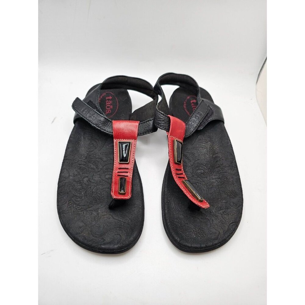 Women's Taos Storyteller Black Red Leather Thong‎ Strap Sandals Size US 6